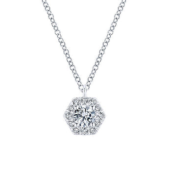 14k White Gold Clustered Diamonds Fashion Necklace