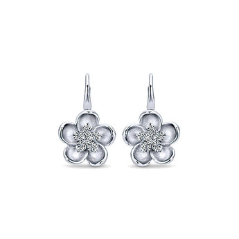 14k White Gold Floral Drop