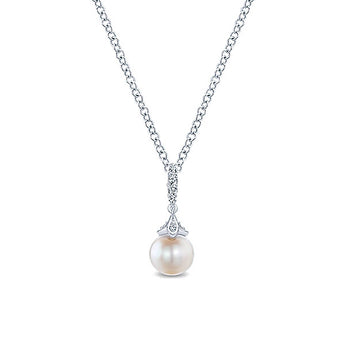 14k White Gold Grace Fashion Necklace